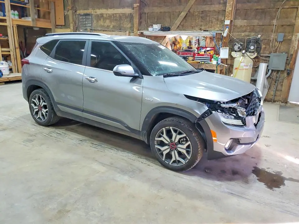 2023 KIA SELTOS SX  