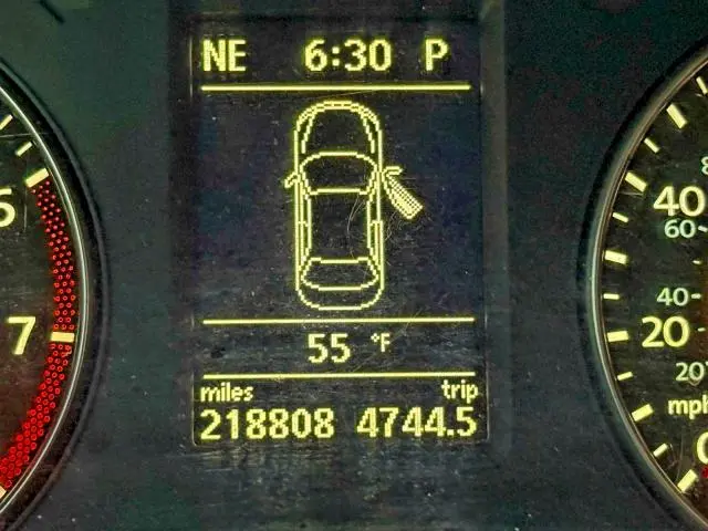 2012 VOLKSWAGEN PASSAT SE  