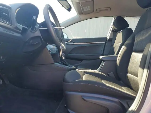 2018 HYUNDAI ELANTRA SE  