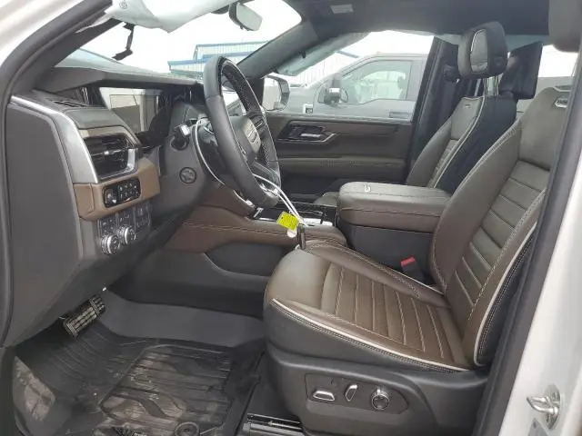 2025 GMC YUKON DENALI ULTIMATE  