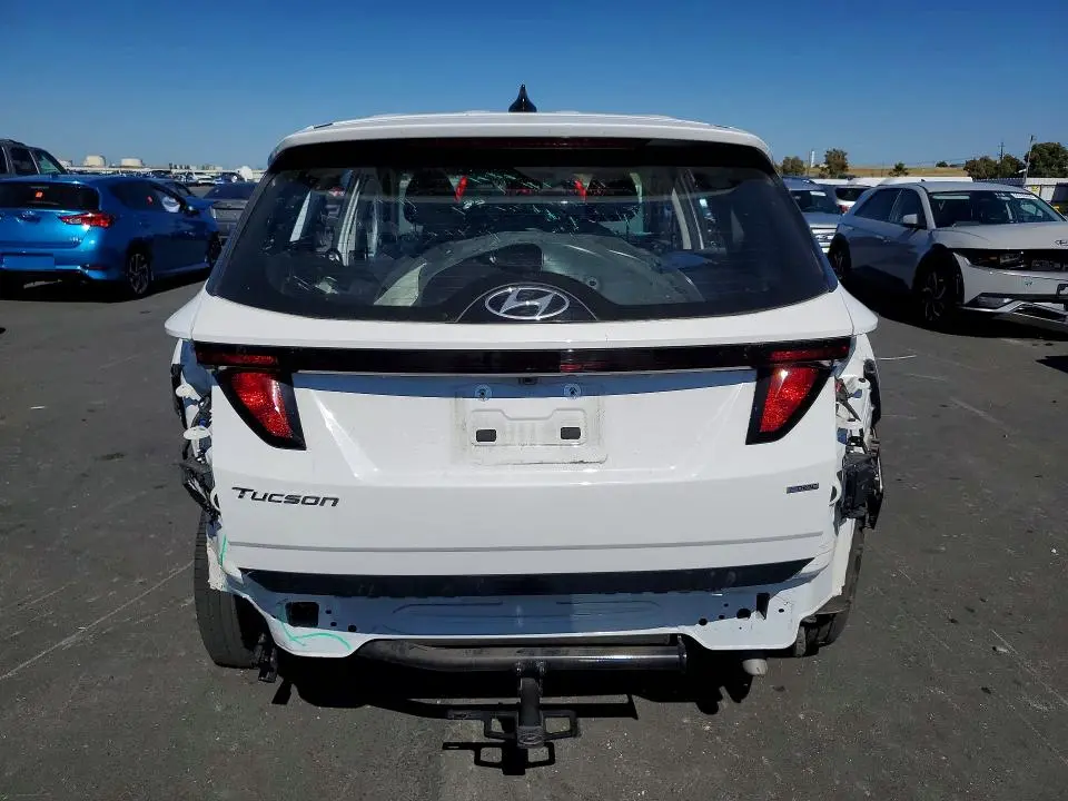2024 HYUNDAI TUCSON SE  