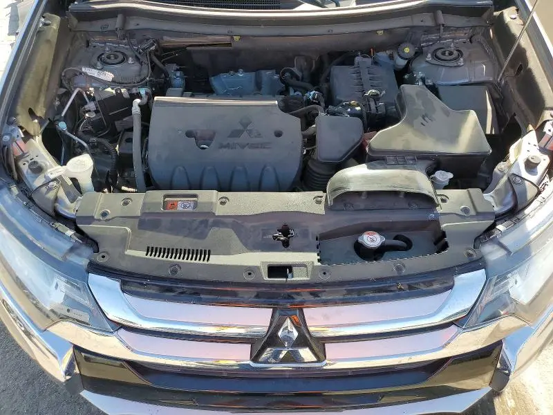 2017 MITSUBISHI OUTLANDER ES  