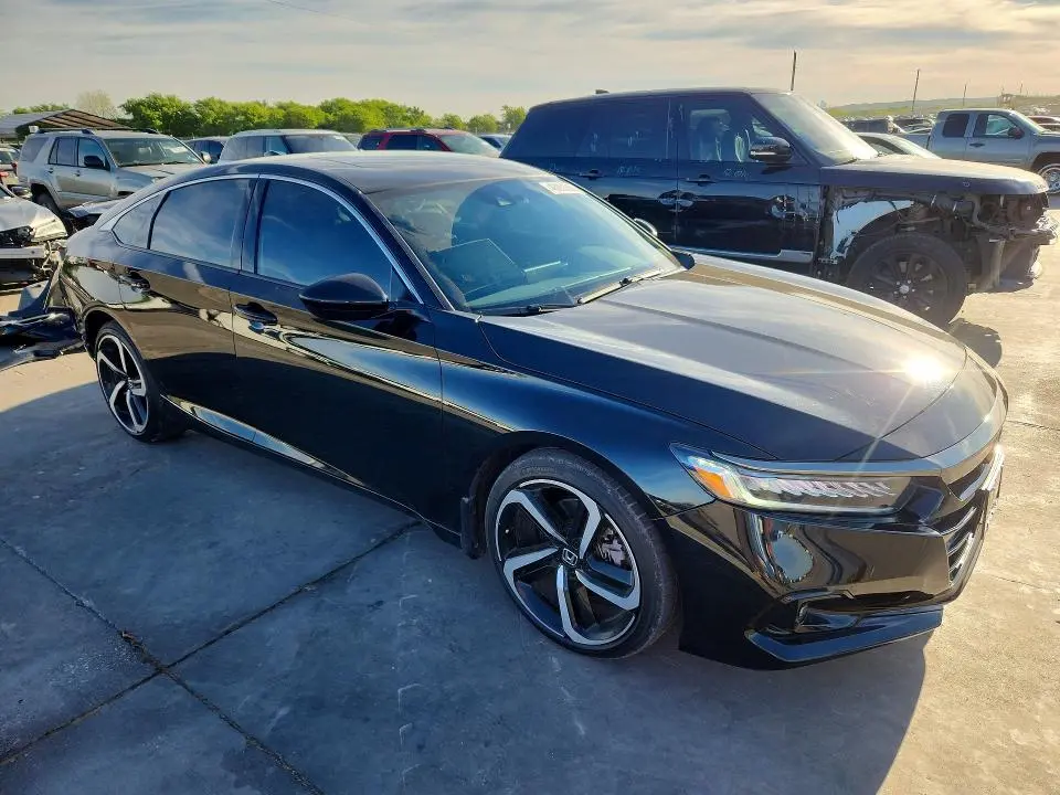 2022 HONDA ACCORD SPORT  