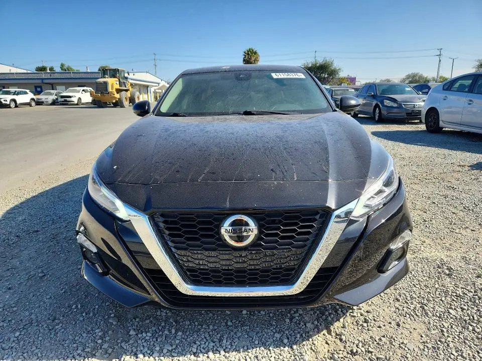 2020 NISSAN ALTIMA SV  