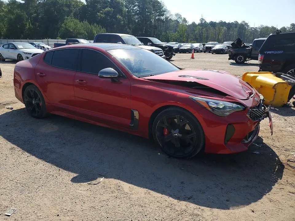 2019 KIA STINGER GT1  