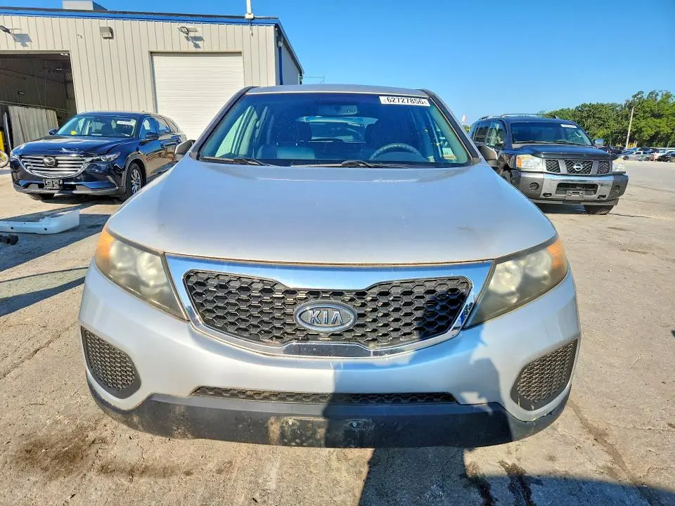 2011 KIA SORENTO LX  