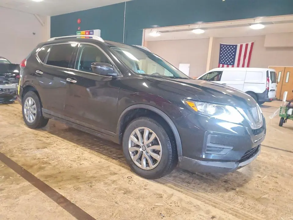 2017 NISSAN ROGUE SV  