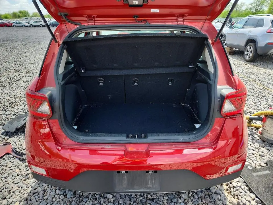 2023 HYUNDAI VENUE SEL  