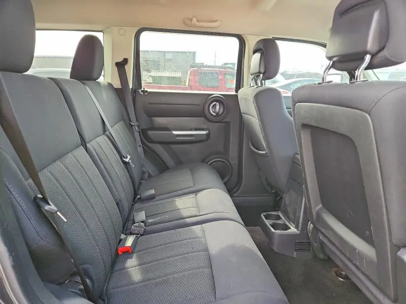 2011 DODGE NITRO SXT  