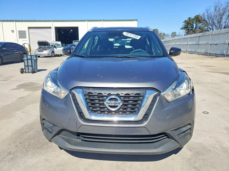 2019 NISSAN KICKS S  