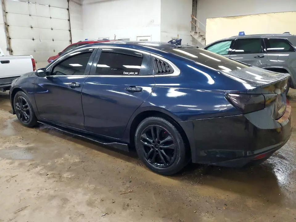 2017 CHEVROLET MALIBU LT  