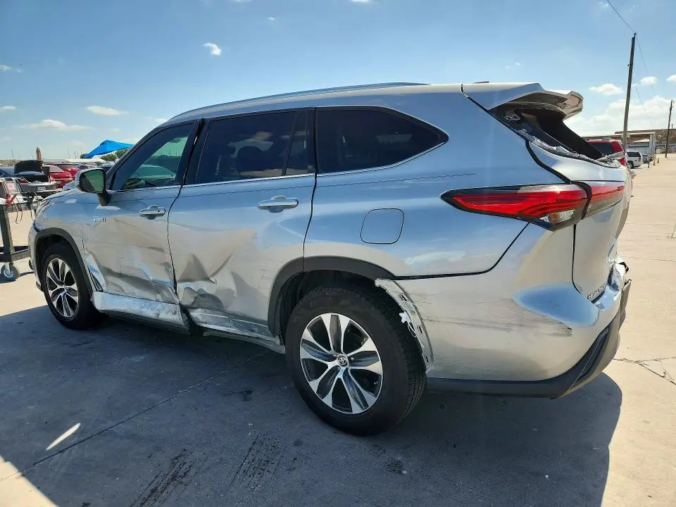 2020 TOYOTA HIGHLANDER HYBRID XLE  