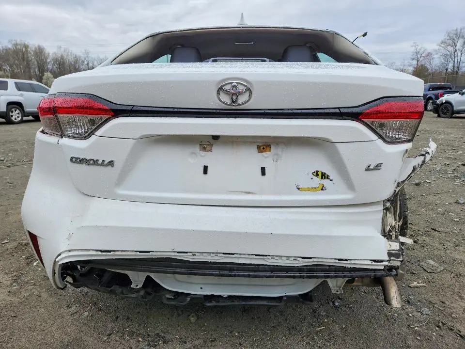 2021 TOYOTA COROLLA LE  