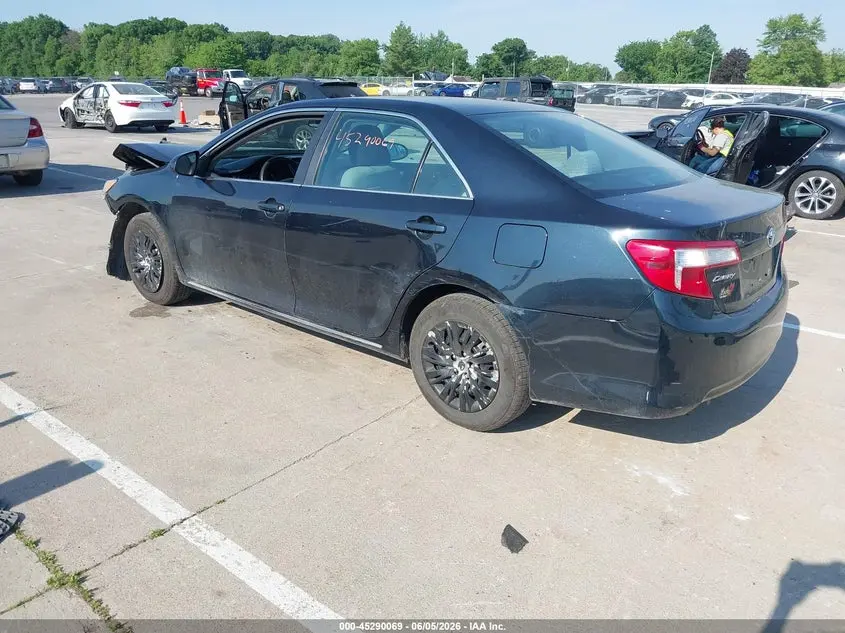 2012 TOYOTA CAMRY LE