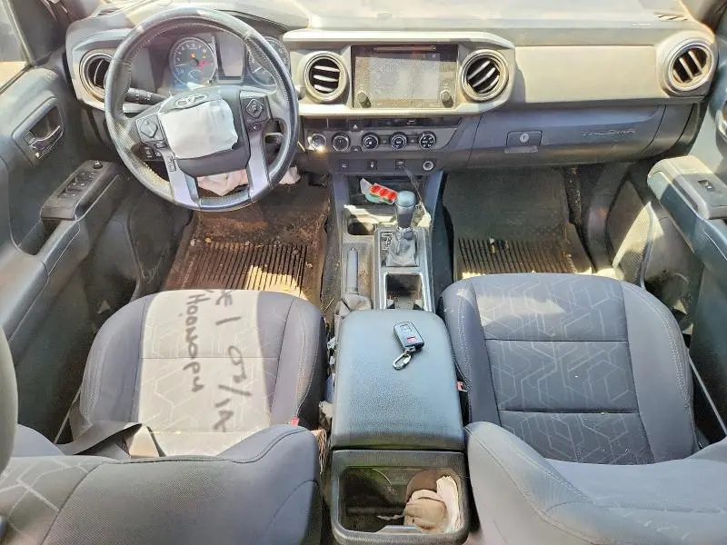 2017 TOYOTA TACOMA SR V6  