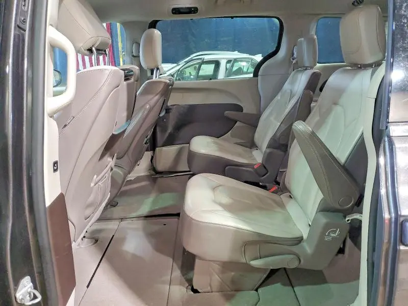 2017 CHRYSLER PACIFICA TOURING L PLUS  