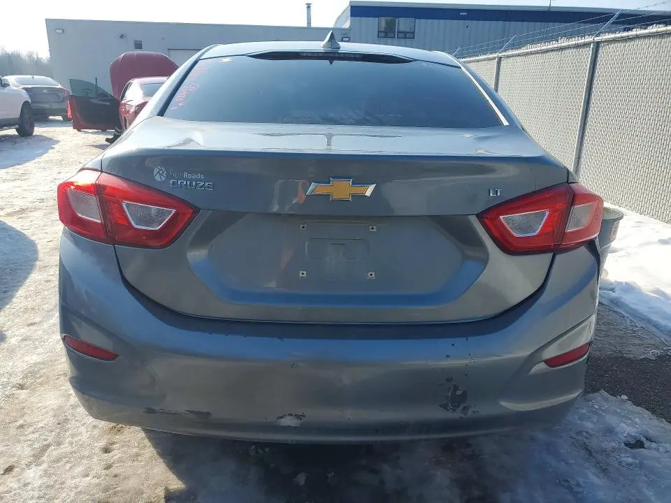 2018 CHEVROLET CRUZE LT  