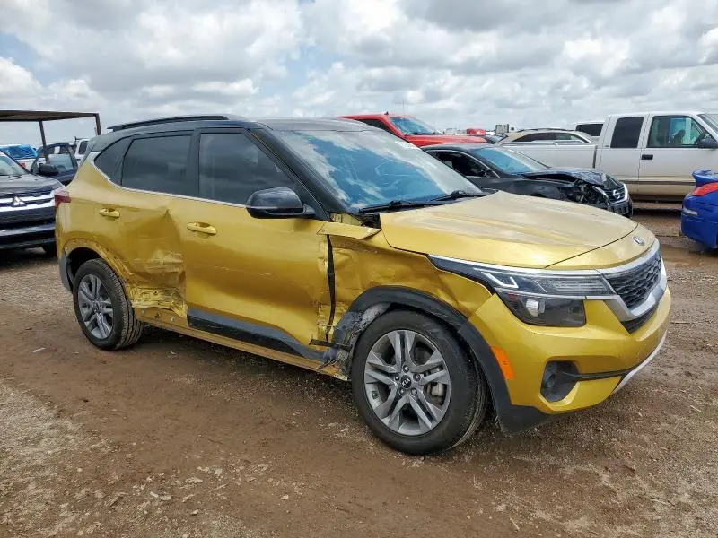 2021 KIA SELTOS S  