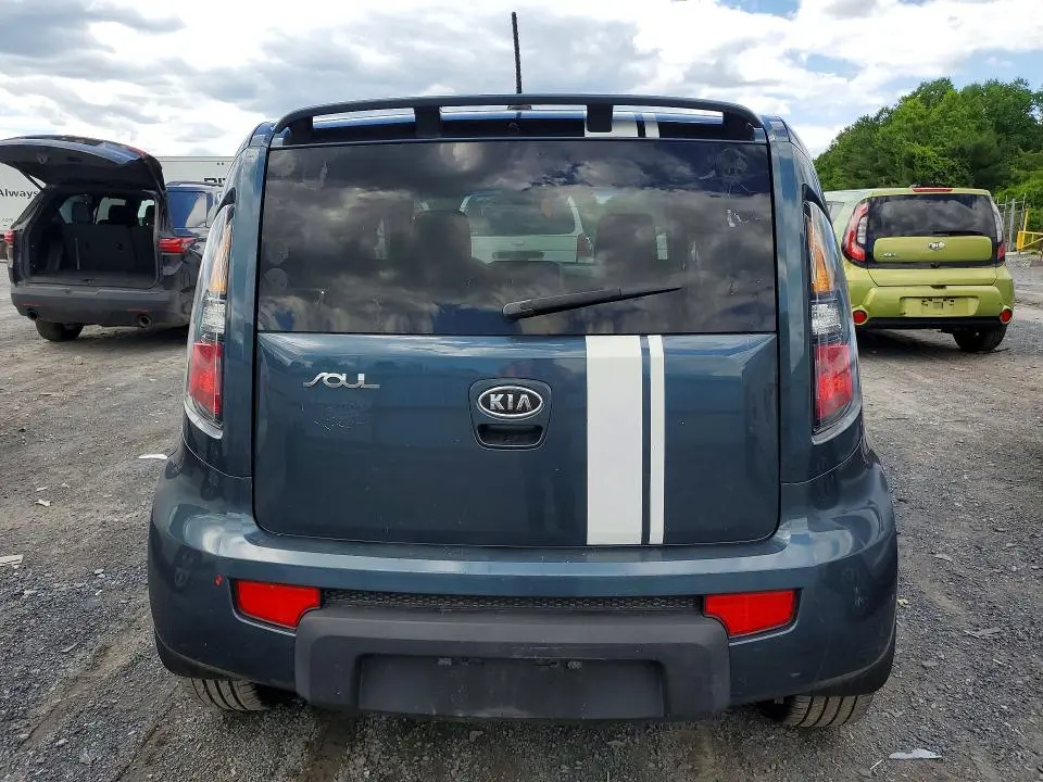2010 KIA SOUL +  