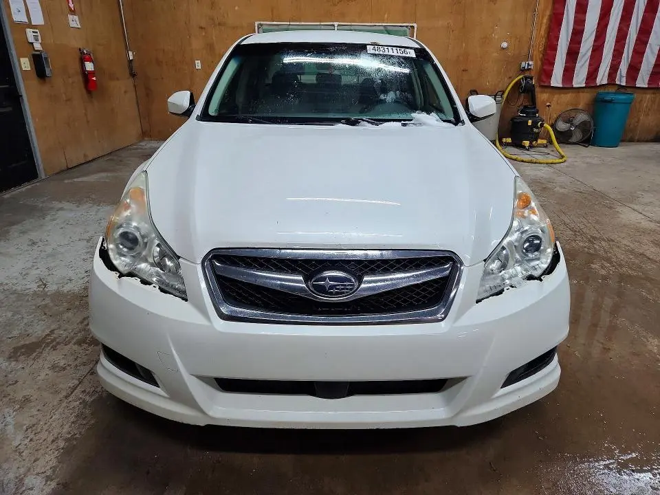 2010 SUBARU LEGACY 2.5I PREMIUM  