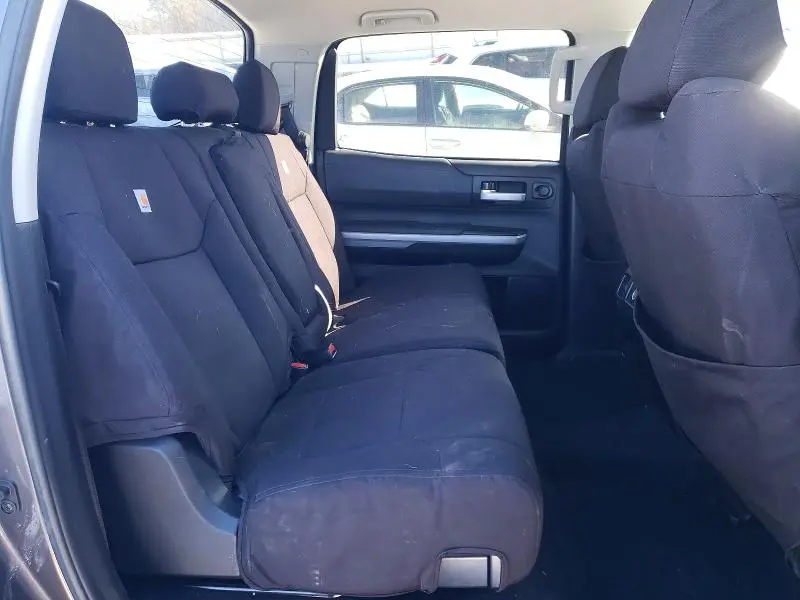 2018 TOYOTA TUNDRA CREWMAX SR5  