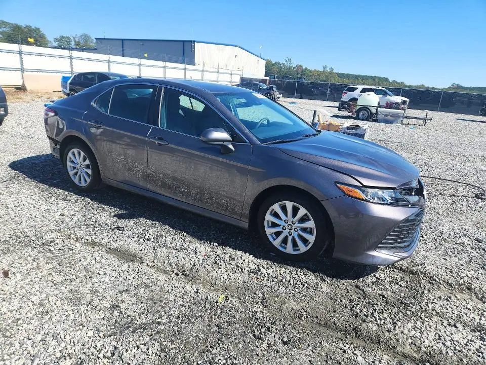 2019 TOYOTA CAMRY LE  
