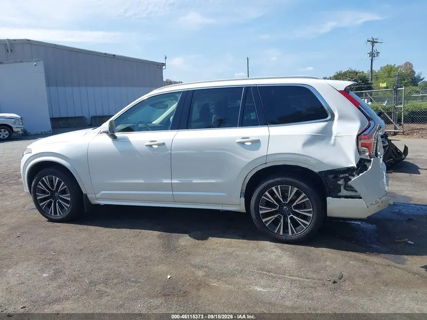 2022 VOLVO XC90 T5 MOMENTUM 7 PASSENGER