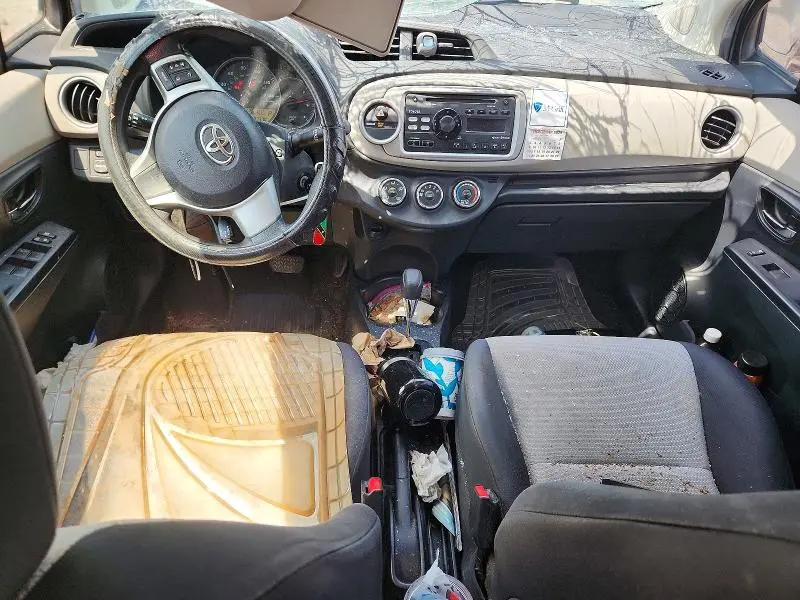 2014 TOYOTA YARIS 5-DOOR LE  