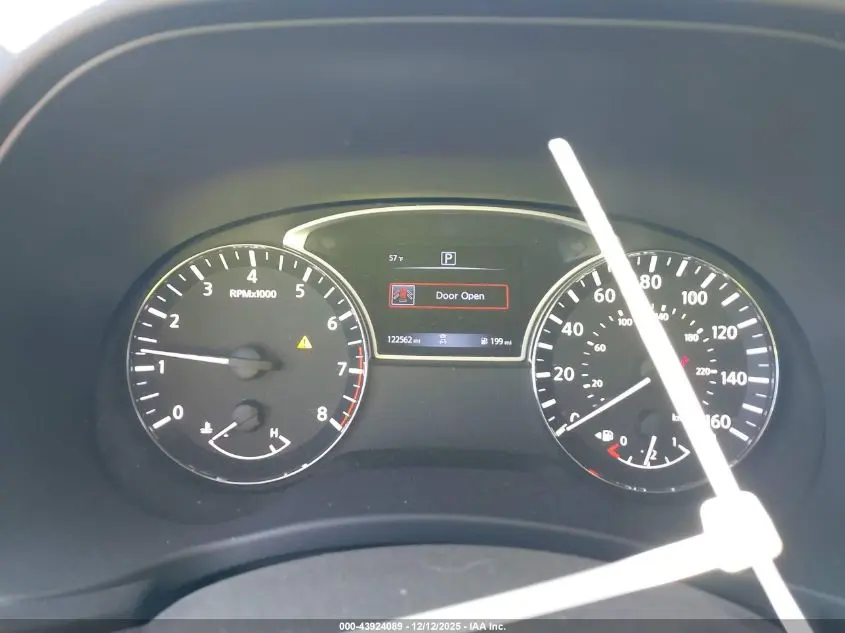 2018 NISSAN PATHFINDER SV