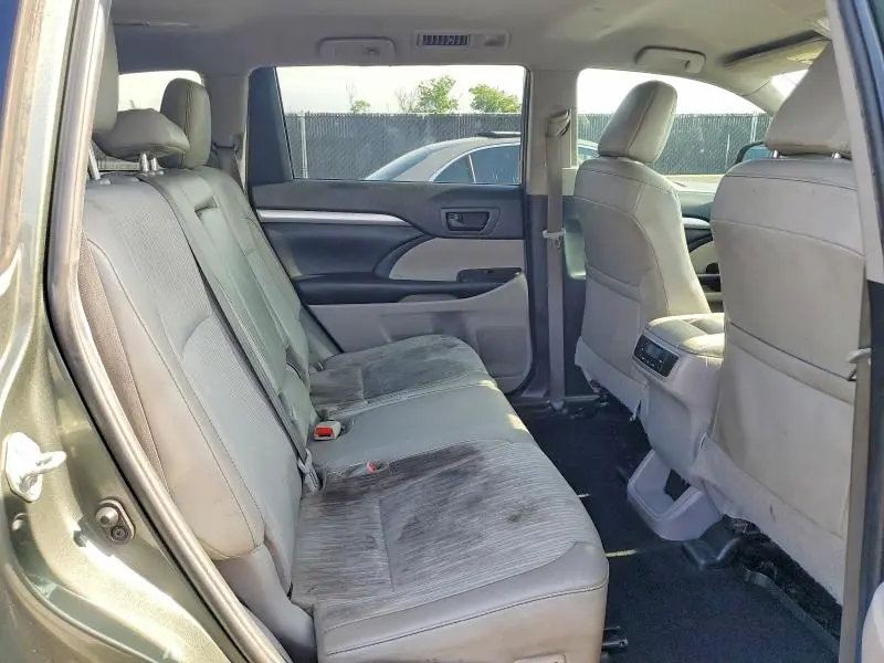 2019 TOYOTA HIGHLANDER LE PLUS  