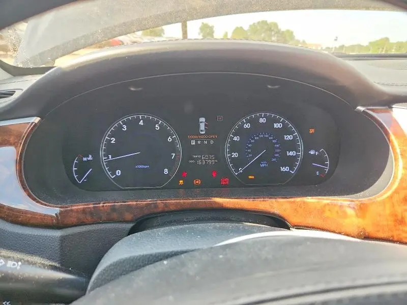 2012 HYUNDAI EQUUS SIGNATURE  