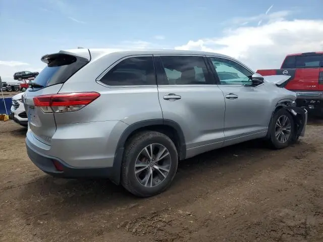 2017 TOYOTA HIGHLANDER LE  