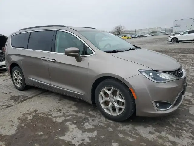 2017 CHRYSLER PACIFICA TOURING L  