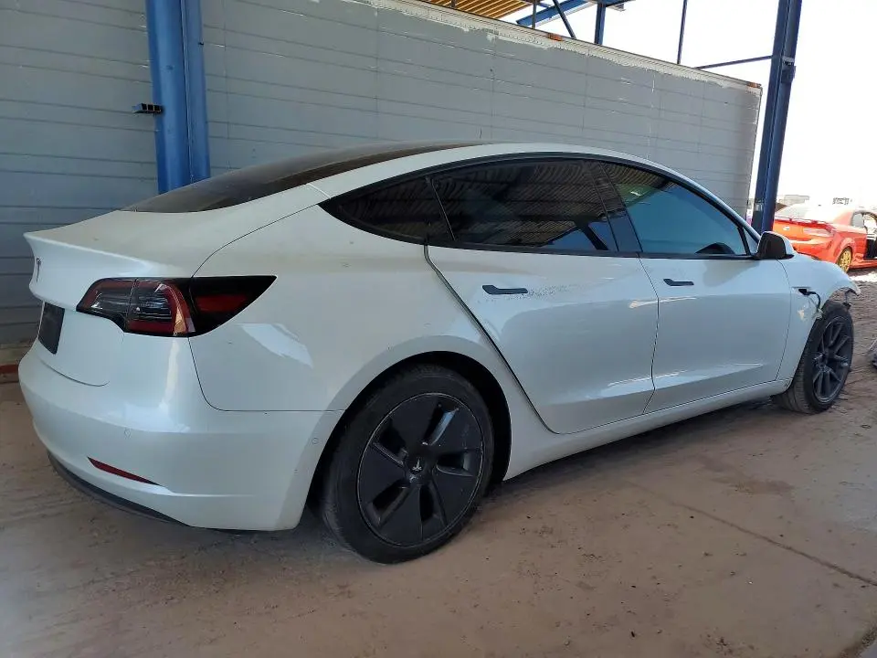 2021 TESLA MODEL 3   