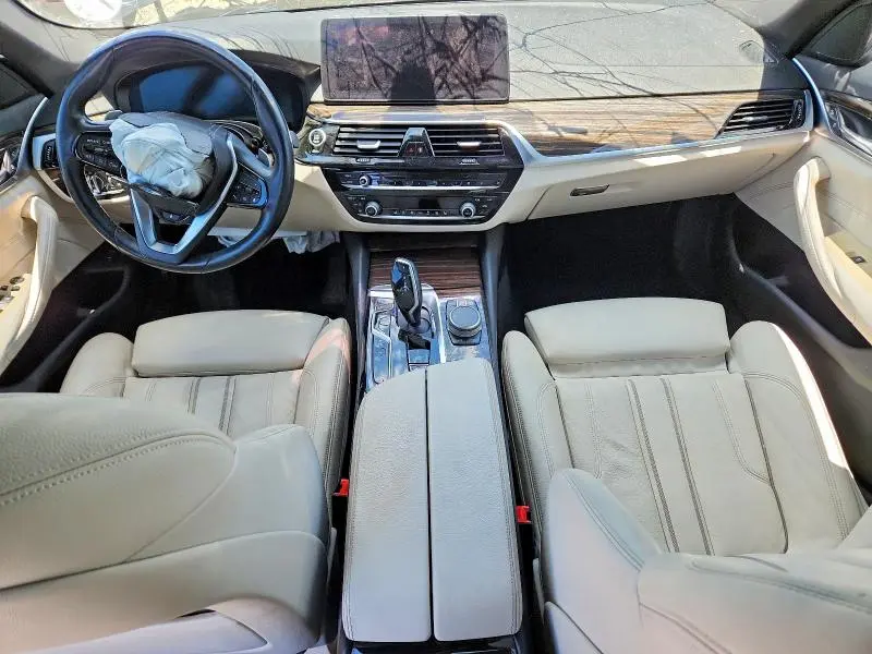 2021 BMW 530 XI  