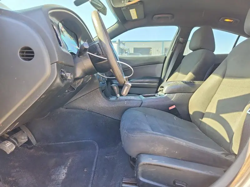 2012 DODGE CHARGER SE  