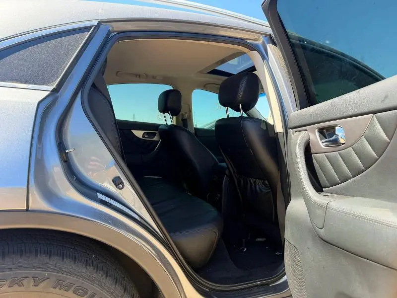 2016 INFINITI QX70 BASE  