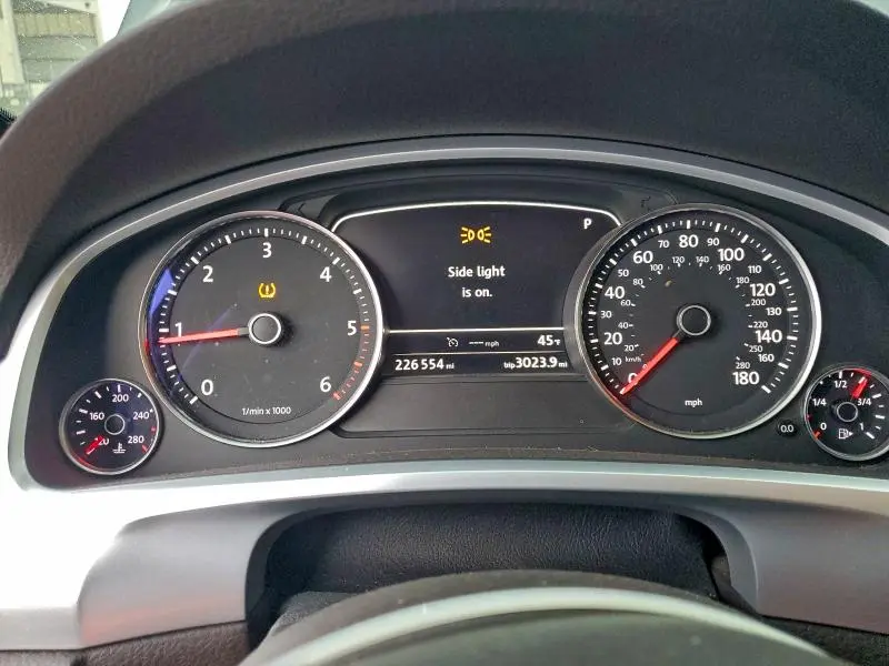 2014 VOLKSWAGEN TOUAREG V6 TDI  