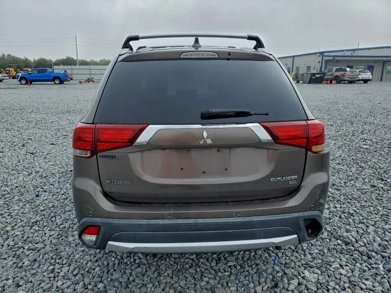 2017 MITSUBISHI OUTLANDER SE  