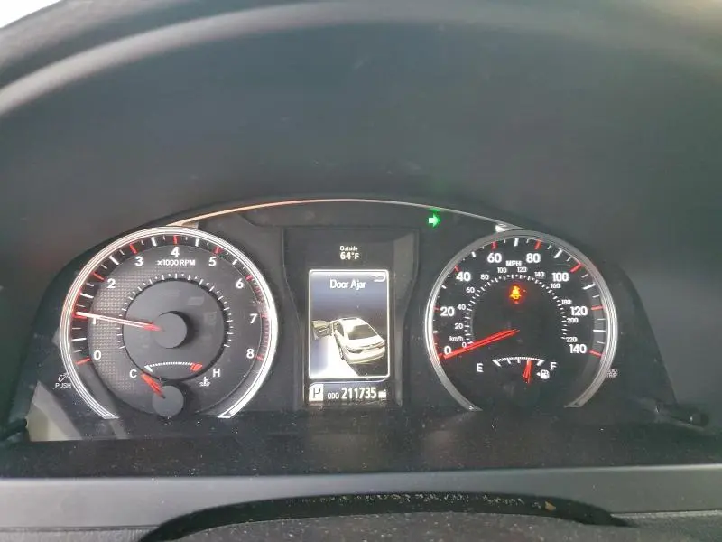 2015 TOYOTA CAMRY LE  