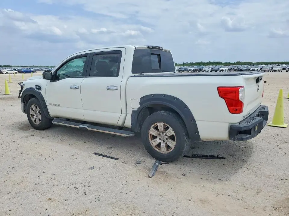 2017 NISSAN TITAN SV  