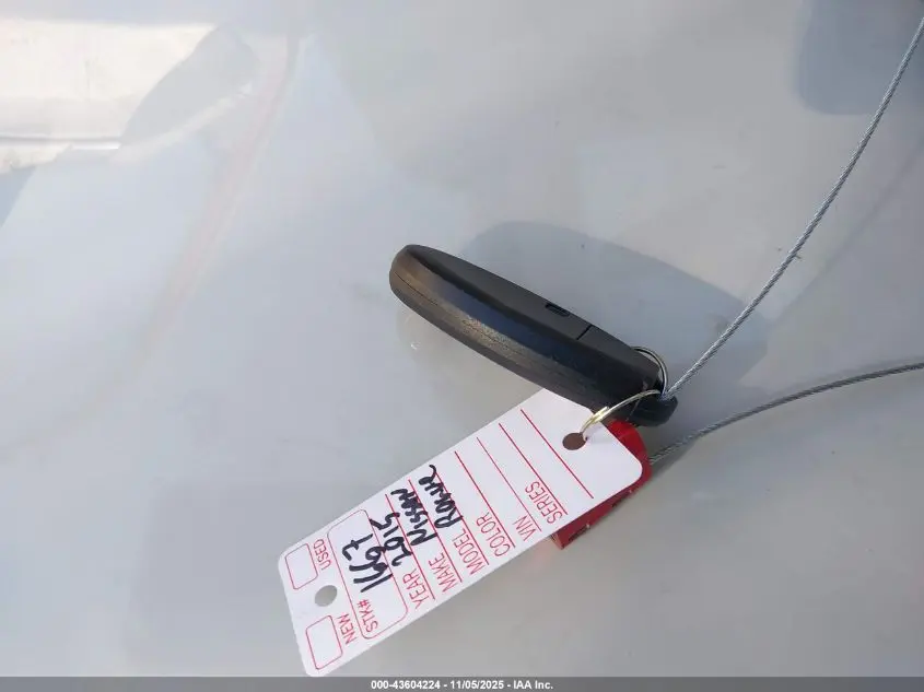 2015 NISSAN ROGUE SV