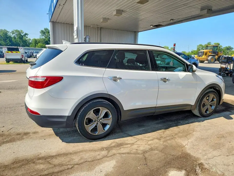 2016 HYUNDAI SANTA FE SE  