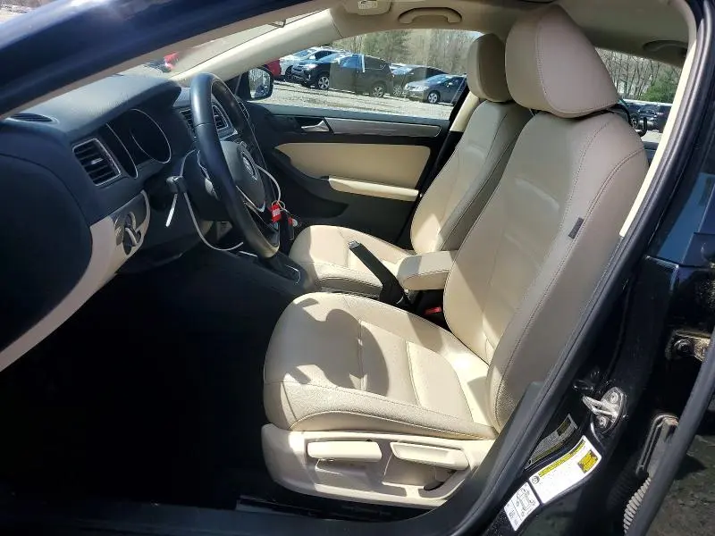 2018 VOLKSWAGEN JETTA SE  