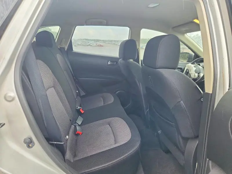 2011 NISSAN ROGUE S  