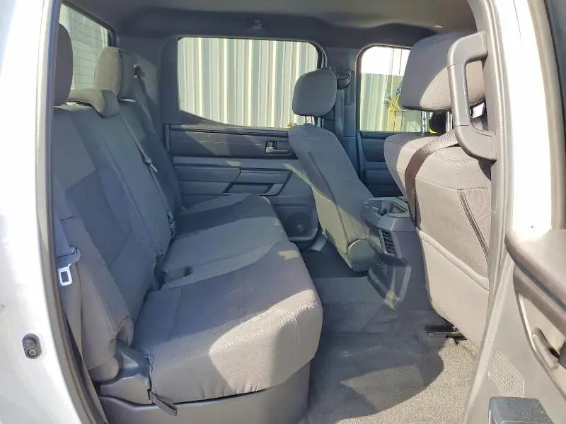 2025 TOYOTA TUNDRA CREWMAX SR  