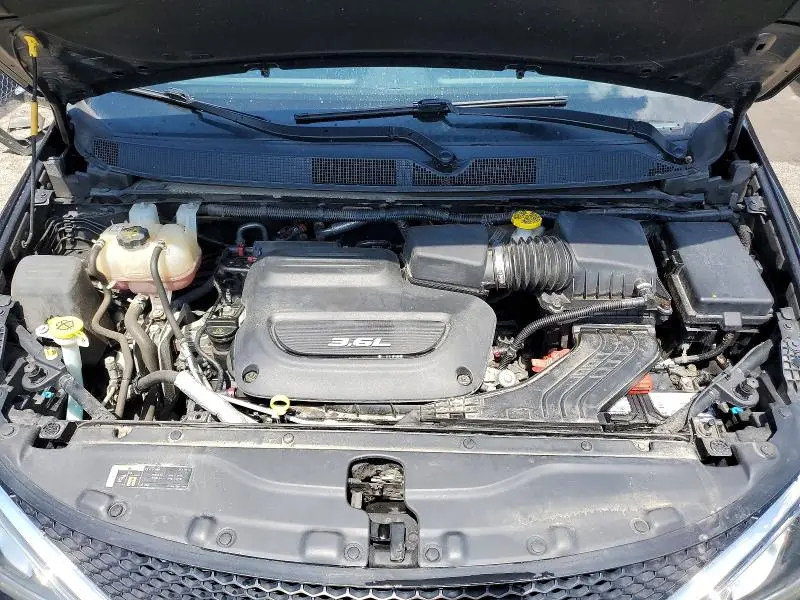 2018 CHRYSLER PACIFICA TOURING L PLUS  