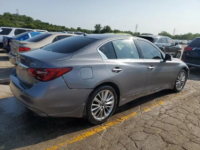 2021 INFINITI Q50 LUXE
