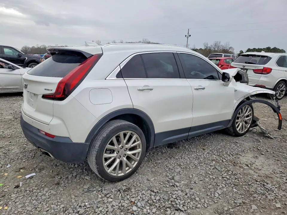 2022 CADILLAC XT4 LUXURY  