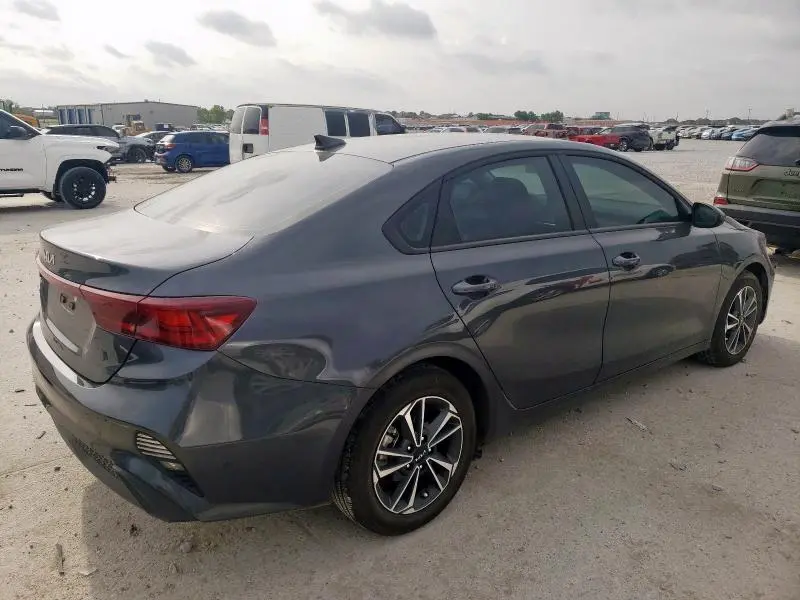 2024 KIA FORTE LX  